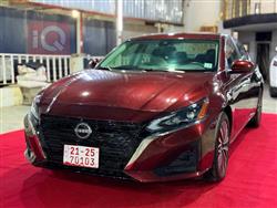 نيسان ألتيما